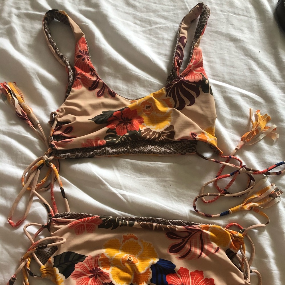 Acacia retro paradise set